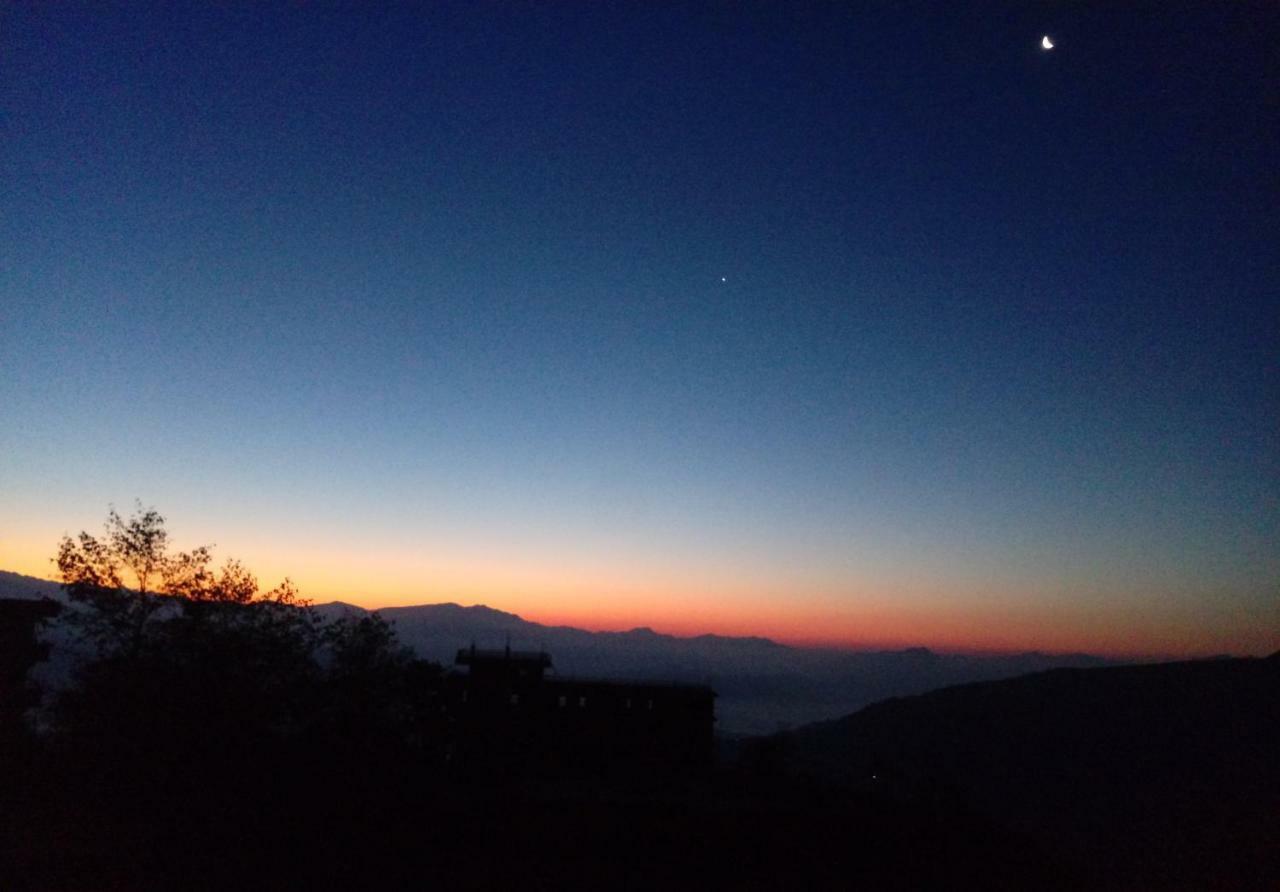 Nagarkot Sunshine Hotel Baluwapati Deupur Exterior photo